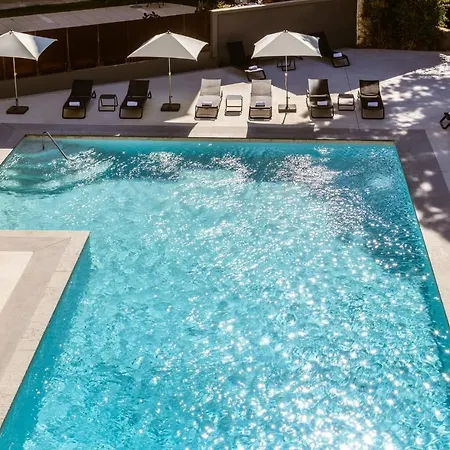 Perpignan, An Ihg 4* Περπινιάν