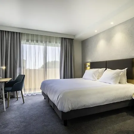 Perpignan, An Ihg 4* Περπινιάν