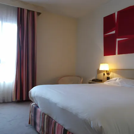 Perpignan, An Ihg 4* Περπινιάν
