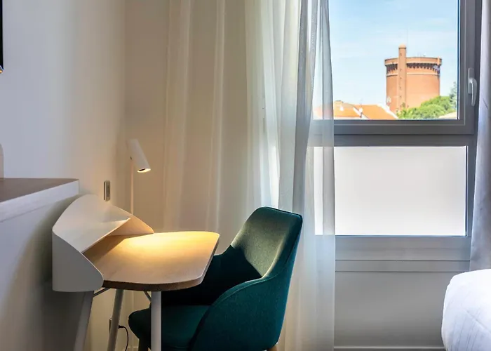 Hotel By Ihg Perpignano