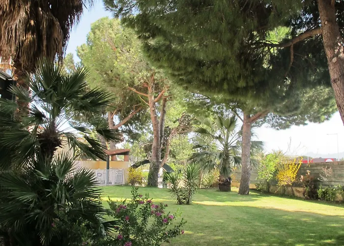 By Ihg 4* Perpignano